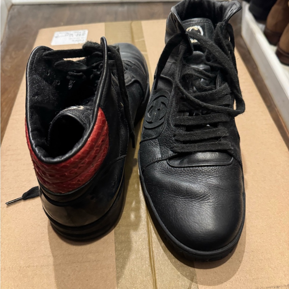 Gucci Black and Red Men's Sneakers